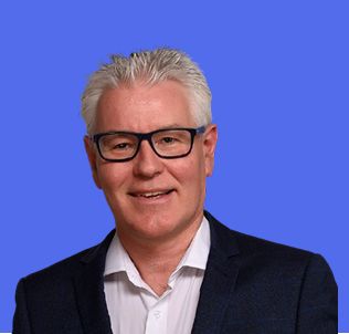 Speaker image for Gordon Glenister