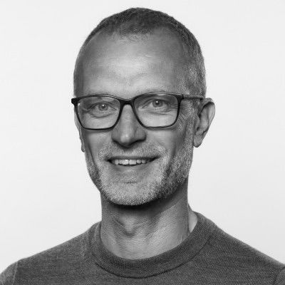 Speaker image for Julian Thorne