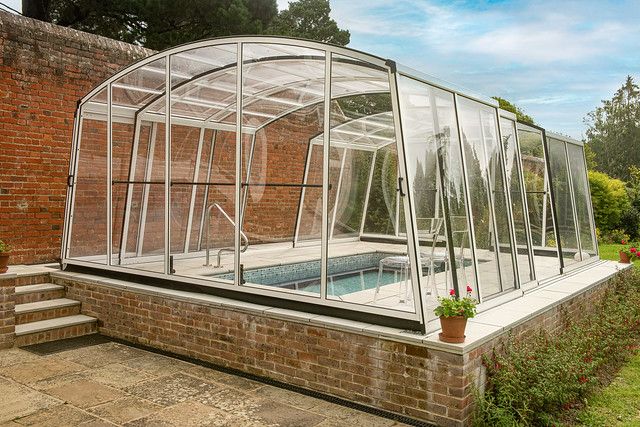 VENEZIA swim-spa enclosure