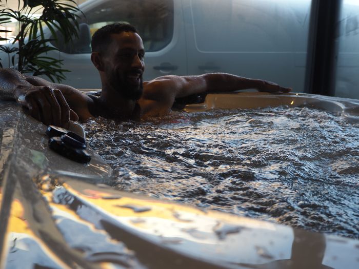 Nuovo Hot Tub