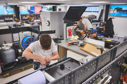 EVi Pools Announces Factory Tour & Installer Partnership Event