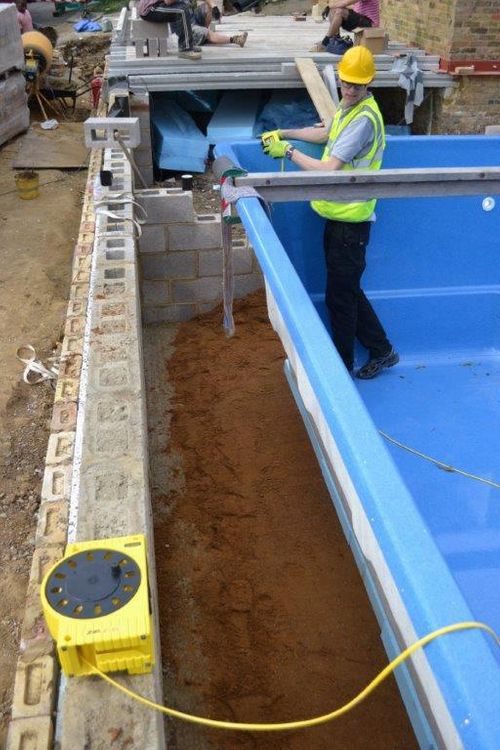 ZIPLEVEL precision altimeter/survey level for Pool installation