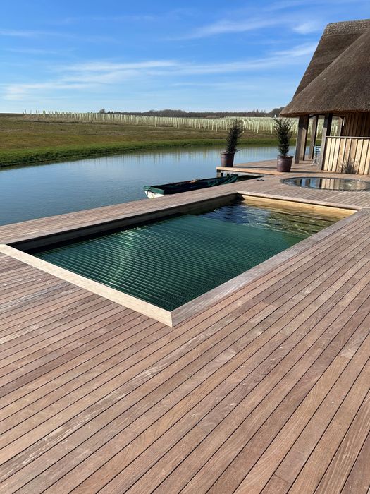 Green Cleaner Polycarbonate solar slats