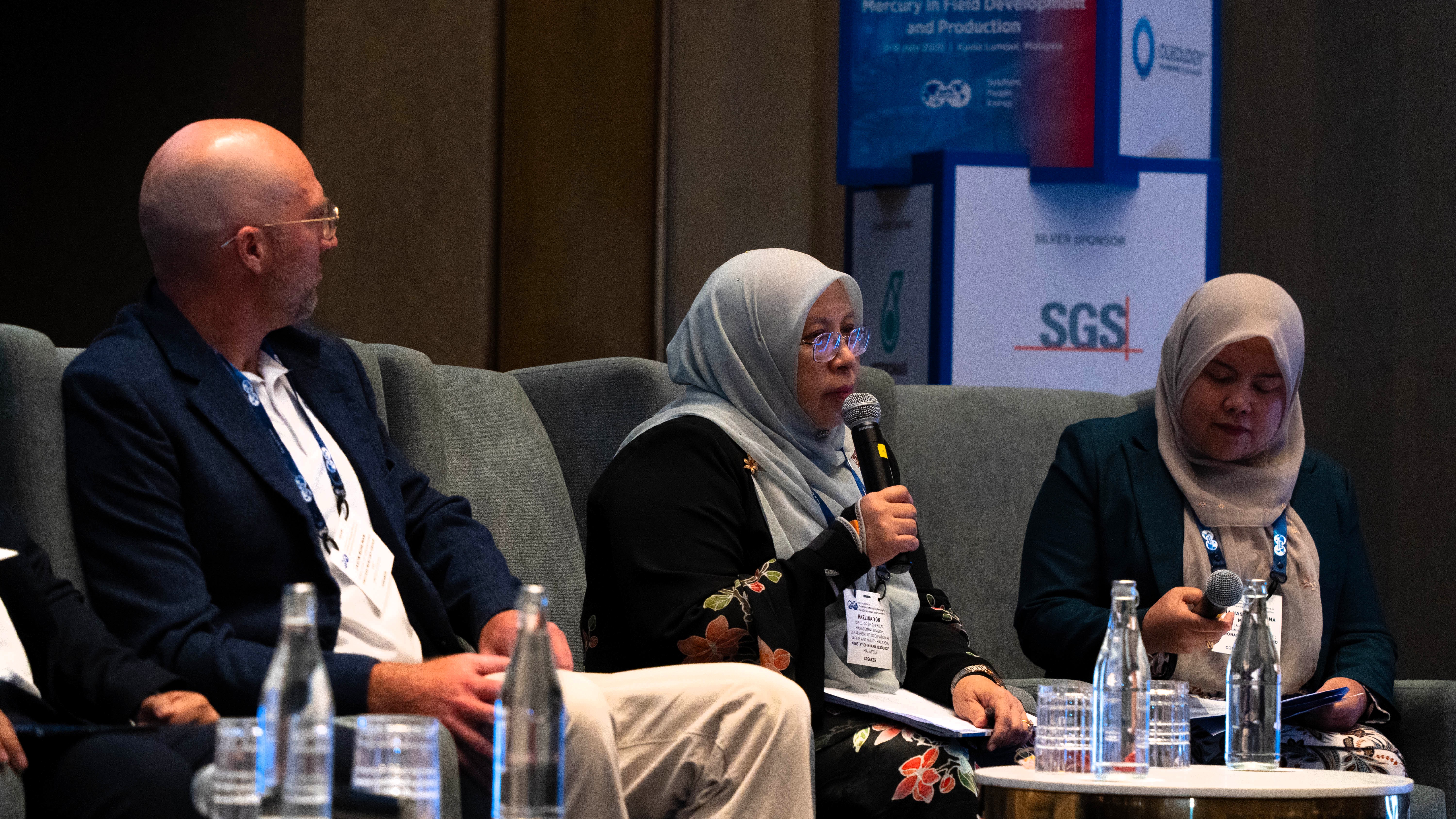 Speakers Discussing