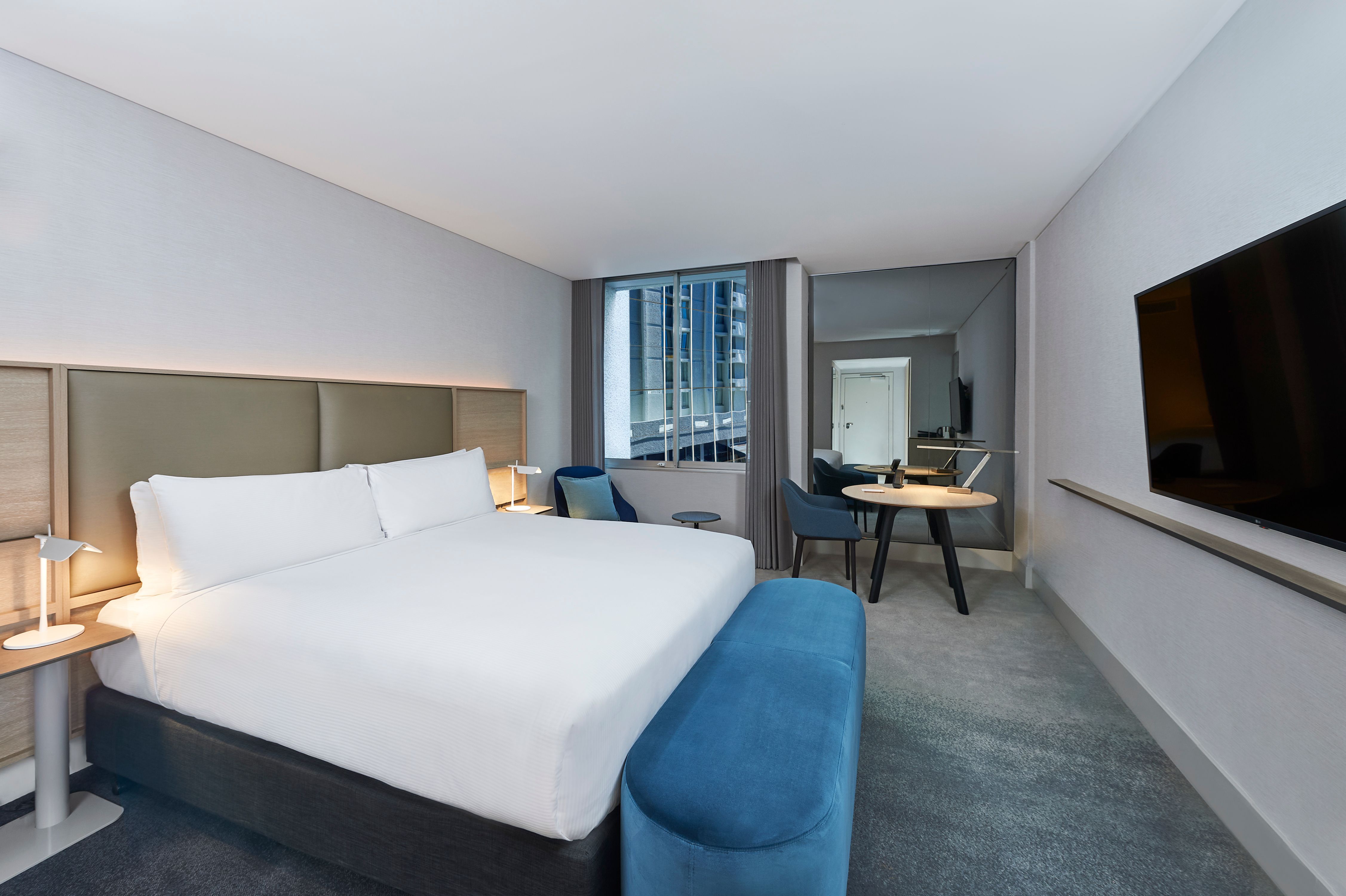 Parmelia_Hilton_King_Room