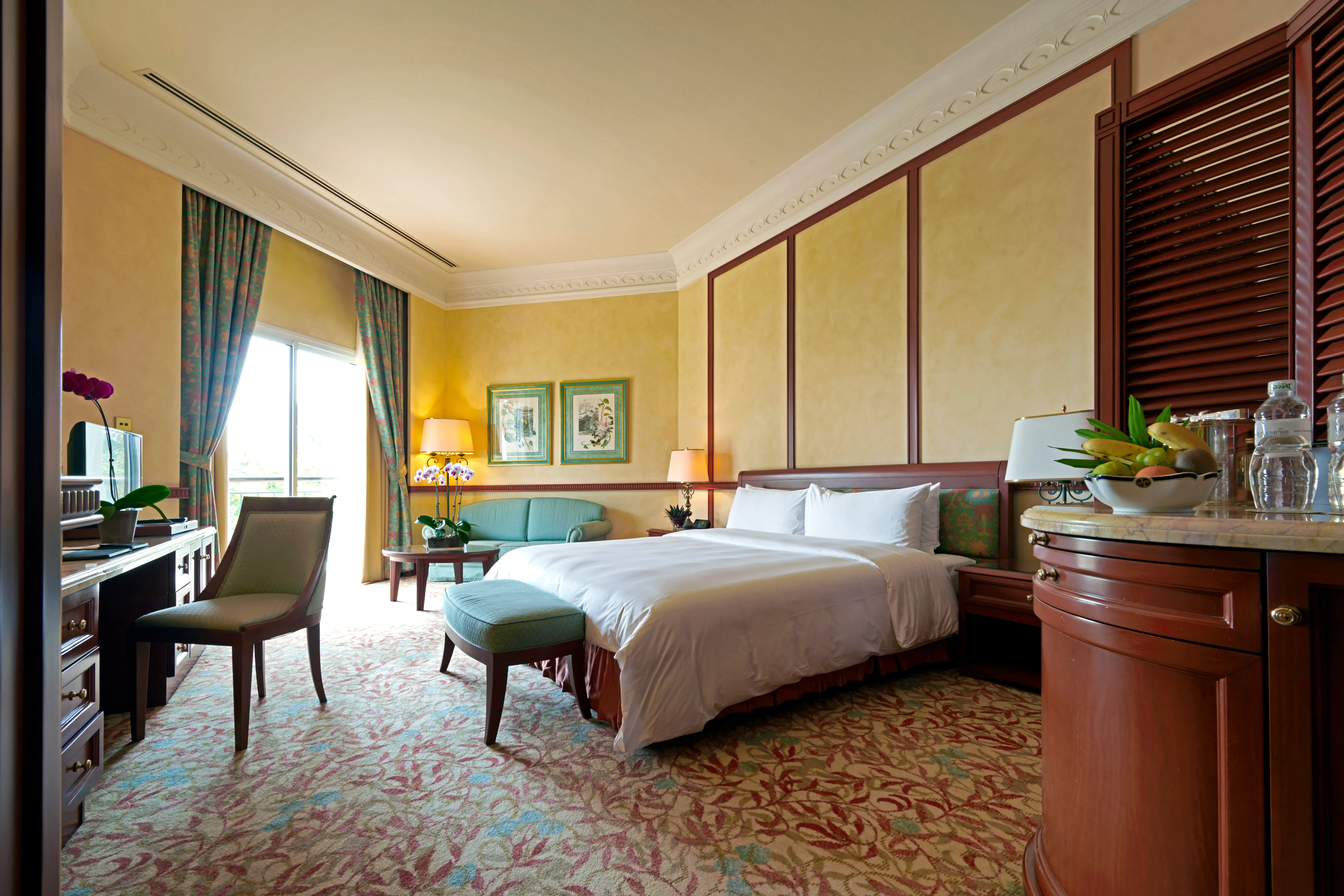 Hotel-1