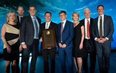 DISTINGUISHED ACHIEVEMENT AWARD