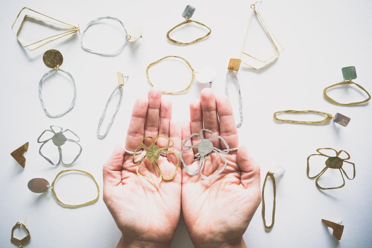 The jewellery brand being worn by CMAT and Siobhan McSweeney