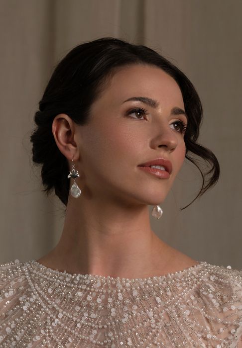 The Claddagh Pearl Earrings 