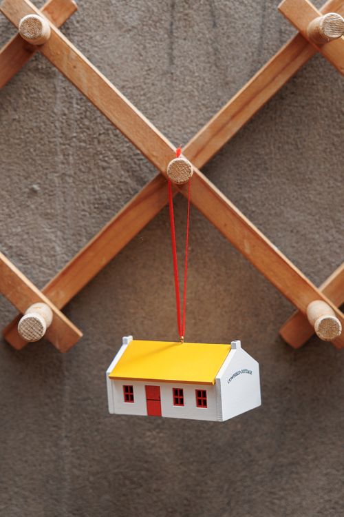 Mini Irish Cottage Decoration