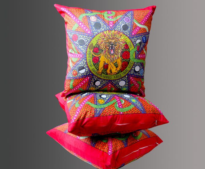 Lion Magic Soft Velvet Cushion Cover