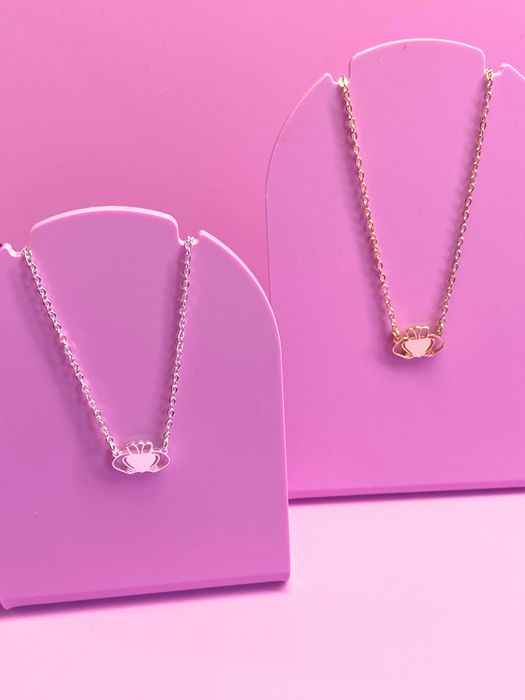 Heart Strong Beag Claddagh Necklace