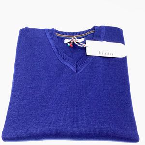Knitwear - Classic Vee Neck