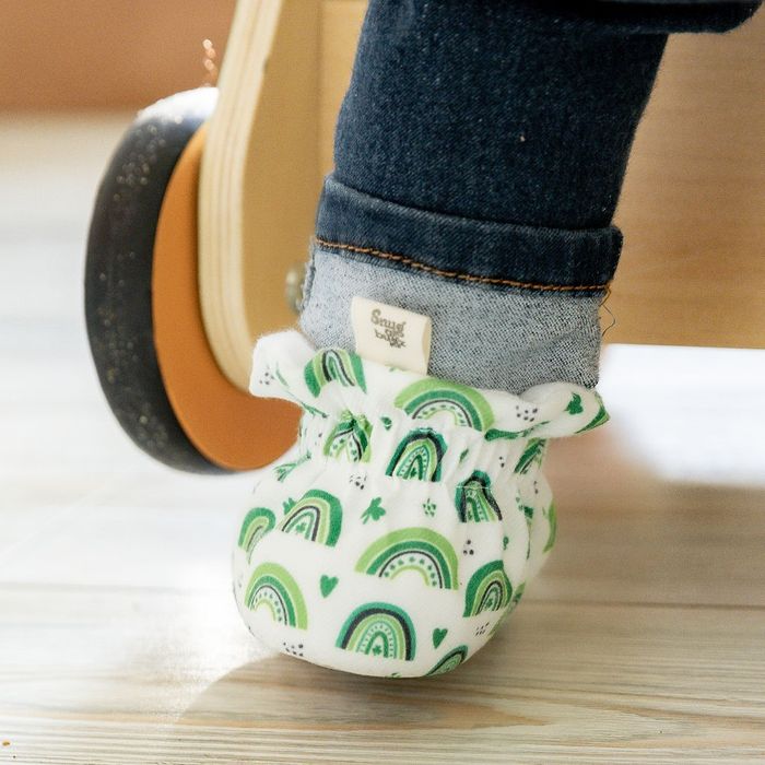 Irish Rainbow Print Baby Booties That Stay On with Non Slip Soles | Snugabugz