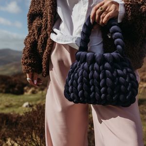 Mini Velvet Cake Bag Navy