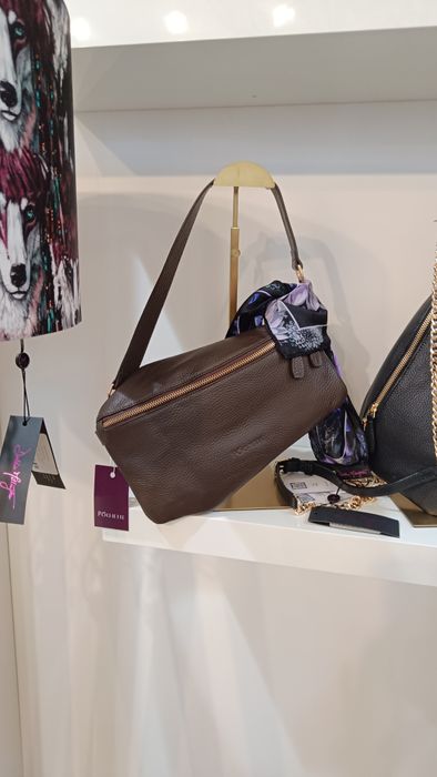 Chic Leather Strap