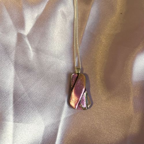 Ribbon Pendant