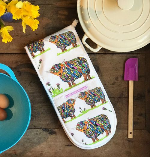 Oven gloves, Tea towels and Aprons