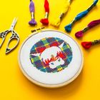 Harris the Highland Cow Encircled Kit