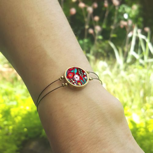 Ceramics & Brass Round Bracelet