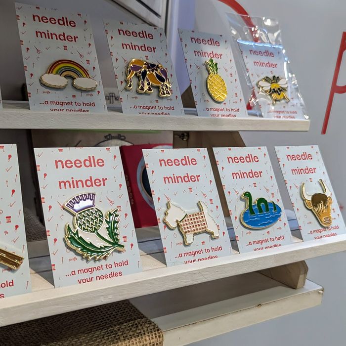 Needle Minders
