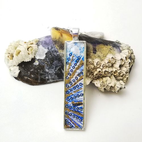 Long thin pendant