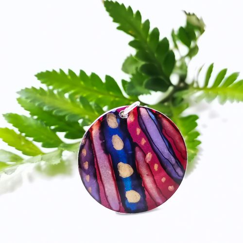 Inky circular pendant