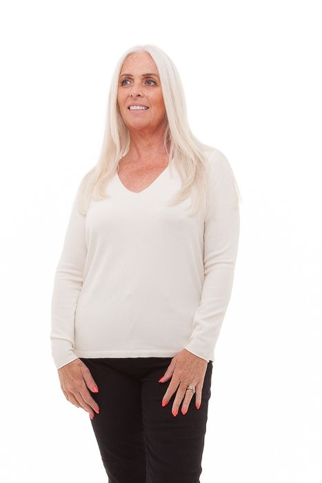 Fitted V Neck Jumper