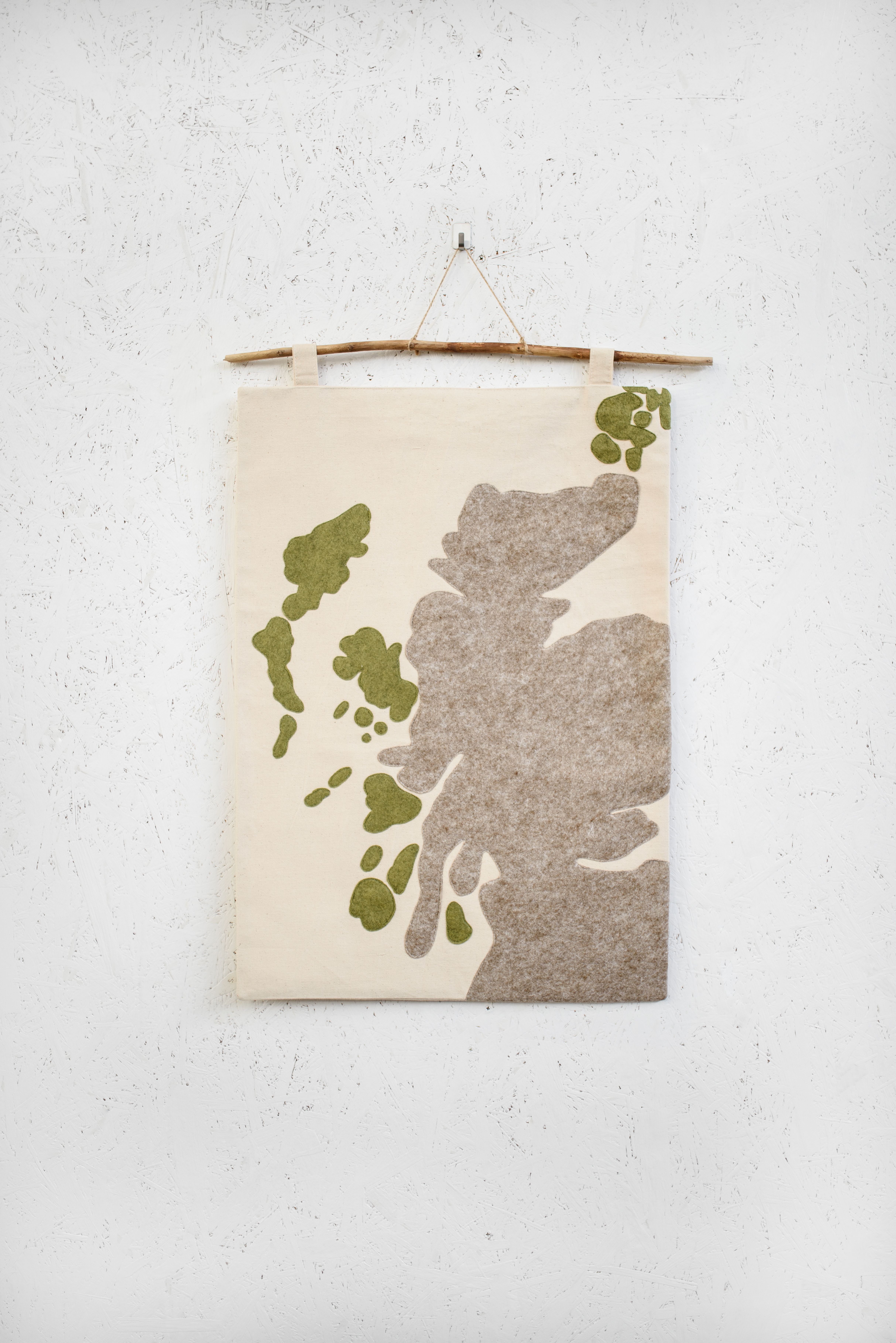 Big-in The Islands Tapestry
