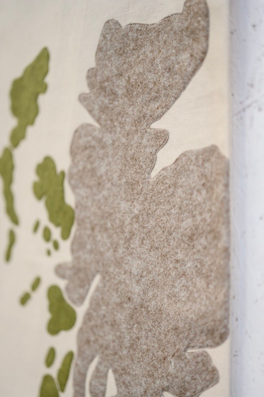 Big-in The Islands Tapestry