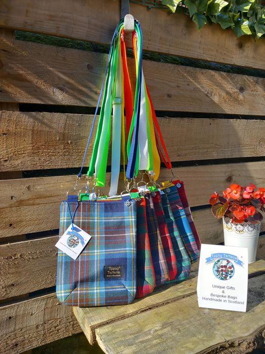 Canty Crossbody Bag