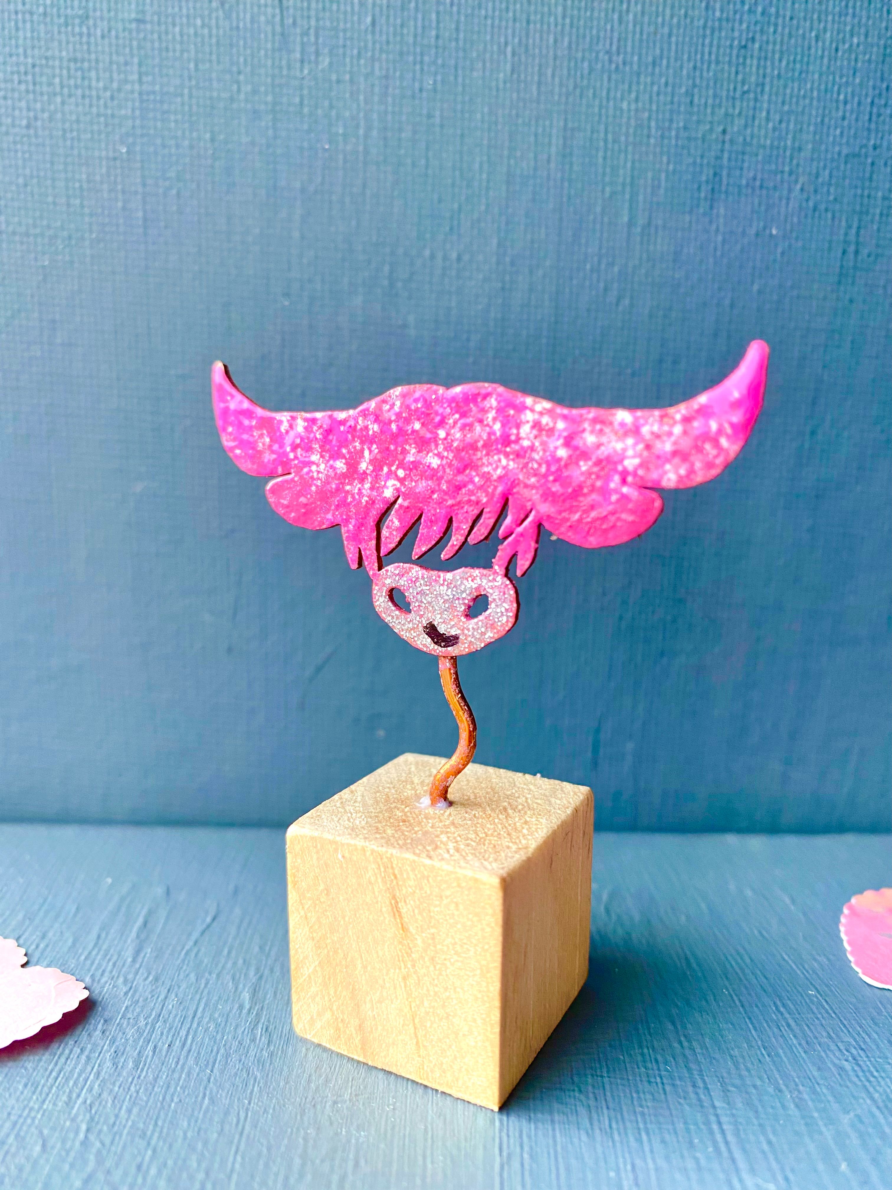 Duncan the Coo - metal art