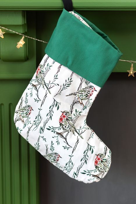 Poinsettia Christmas Robin Range
