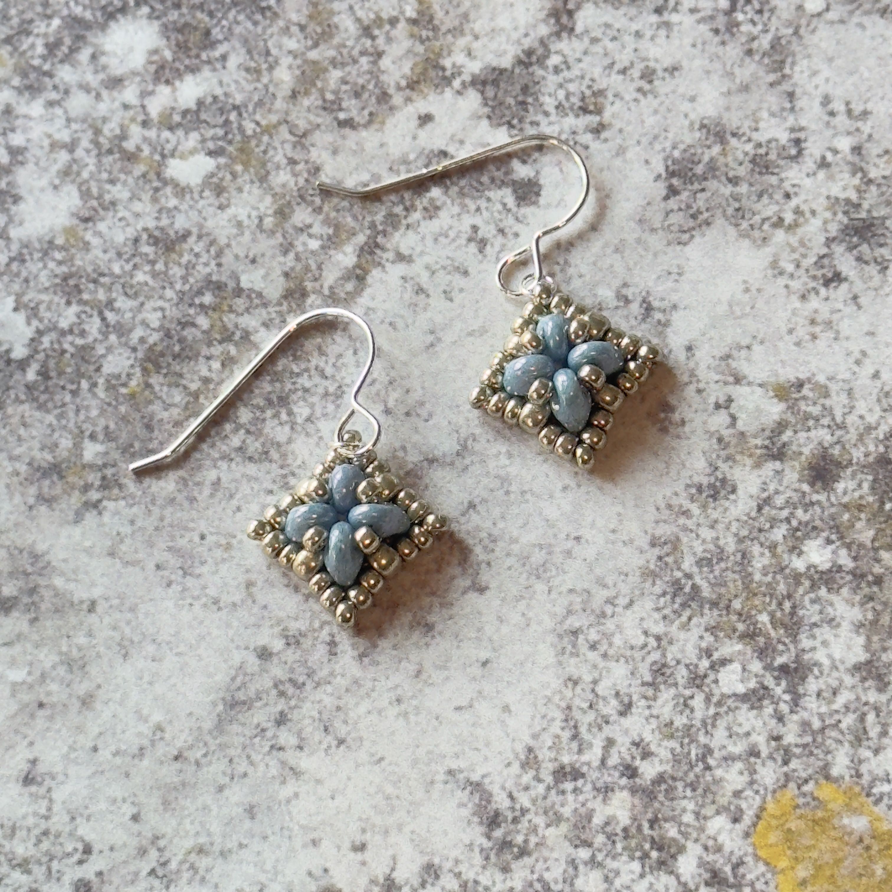 Twin Simple Square Earrings