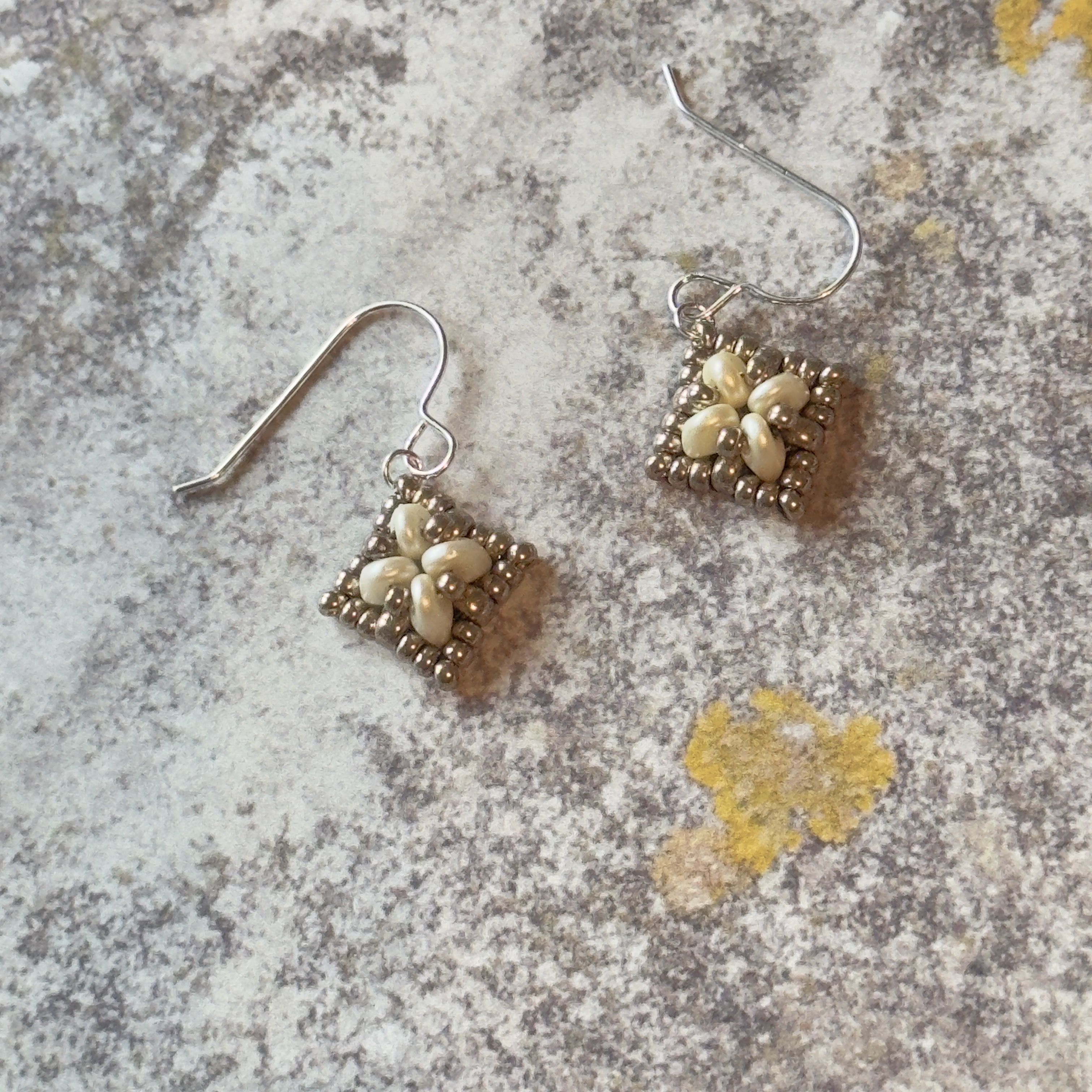 Twin Simple Square Earrings