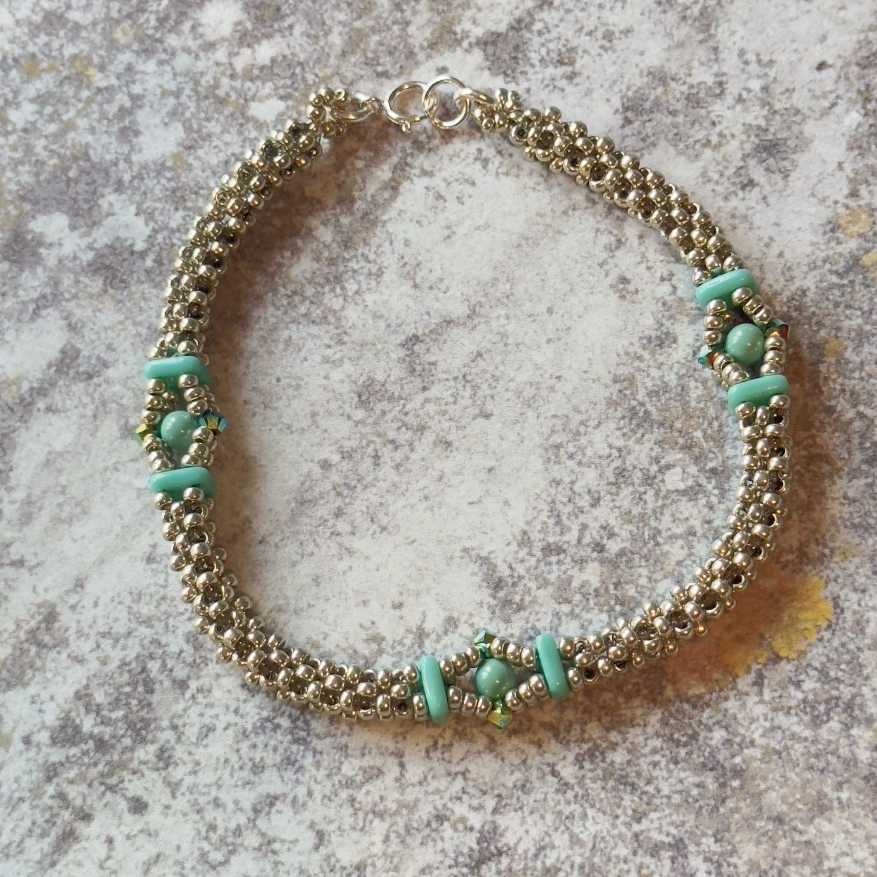 Craw Windows Bracelet