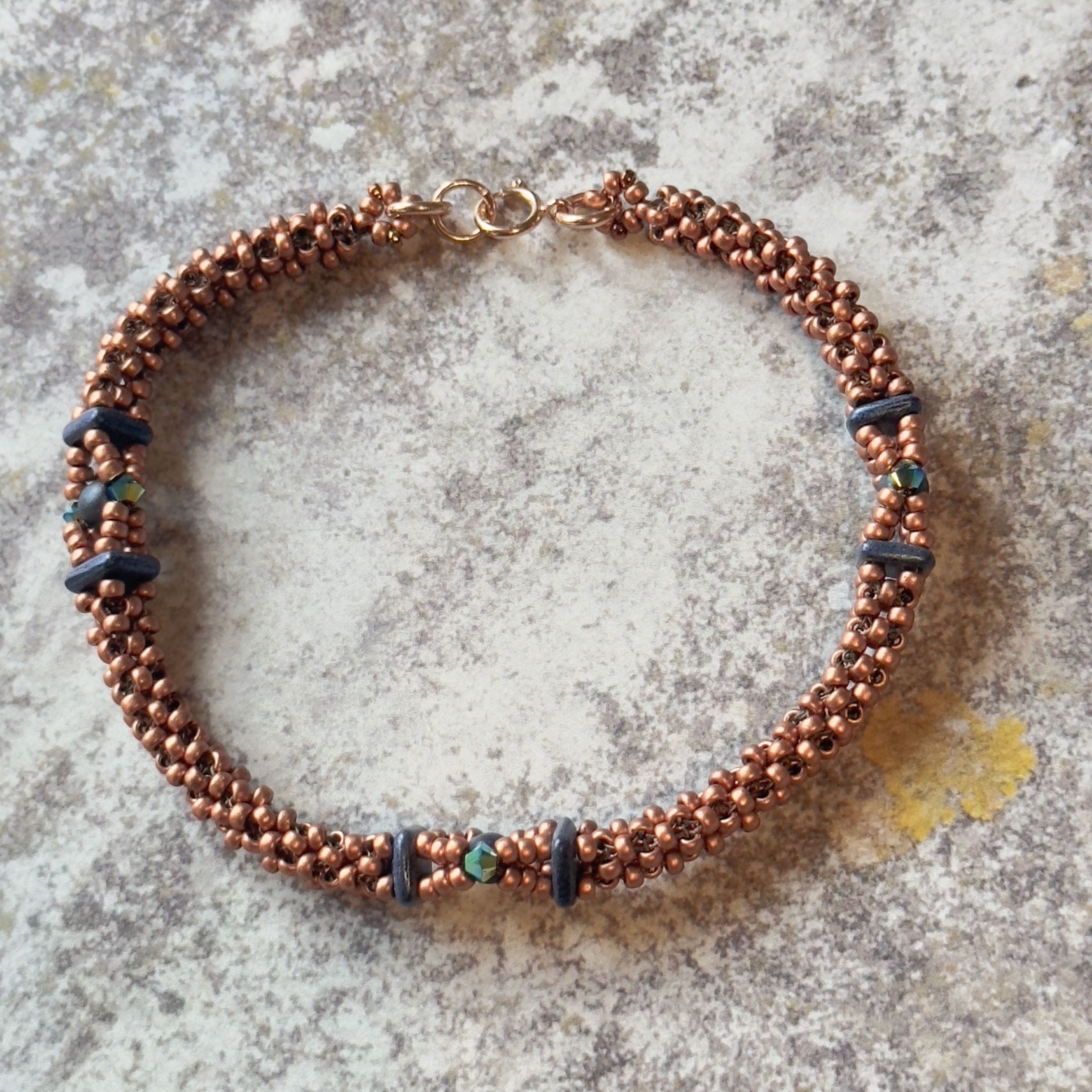 Craw Windows Bracelet