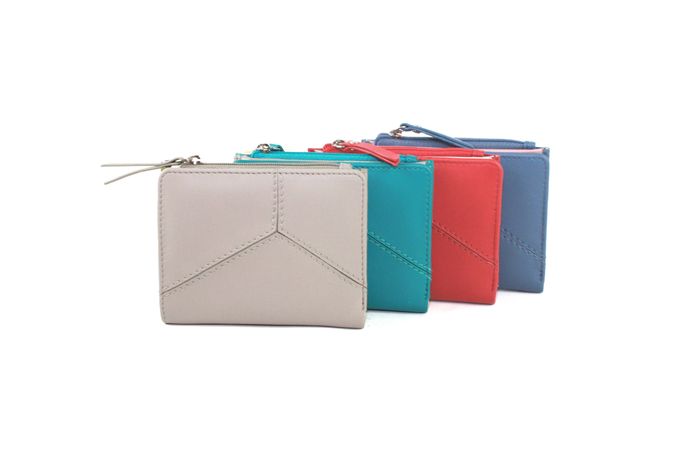 Leather Purses - SHOW SPECIAL PRICES & CLEARANCE PRICES