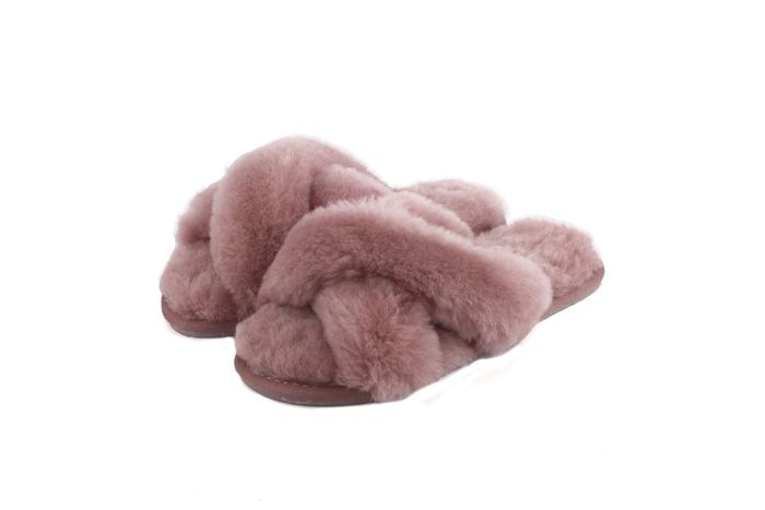 Womens Slippers & Moccasins