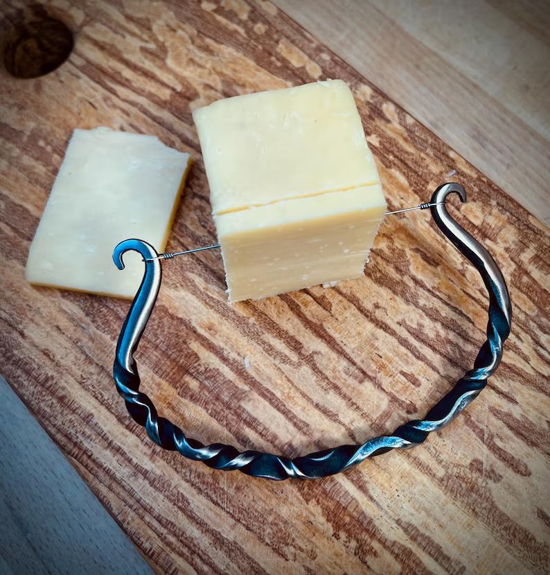 Boxed wire cheese cutters