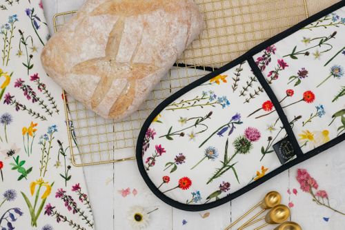 BESTSELLING Wildflowers Oven Gloves