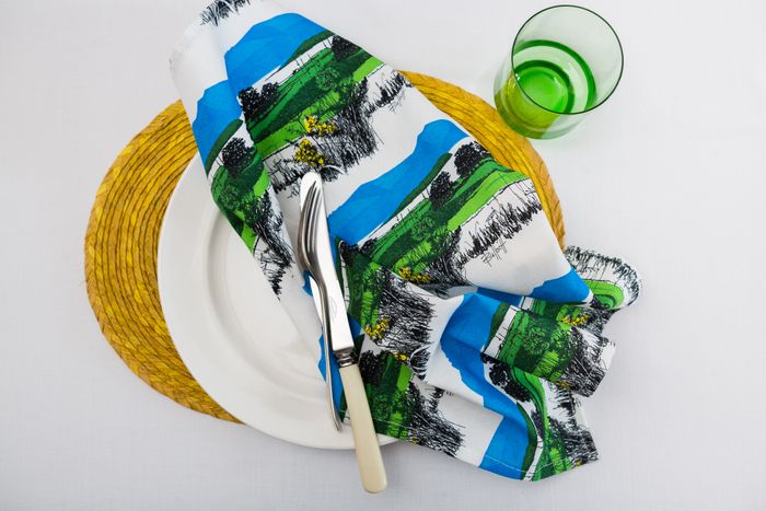 Pairs of table napkins