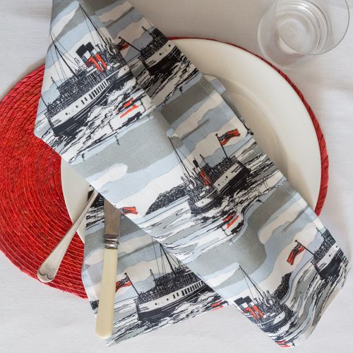 Pairs of table napkins