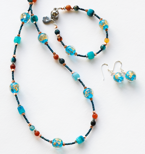Leo: Foil glass and agate set