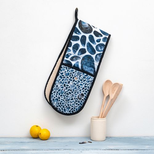 Hebridean Mussel Oven Gloves