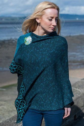 Wallace Shawl