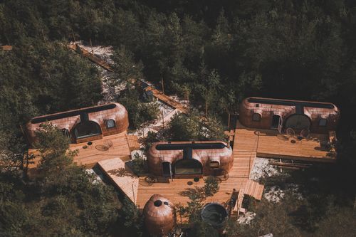 Iglu cabin and sauna