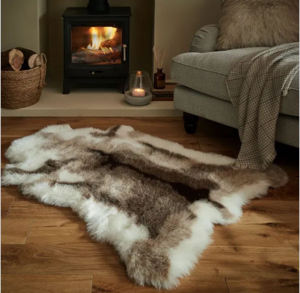 Sheepskin Rugs, Cow Hide & Reindeer skins