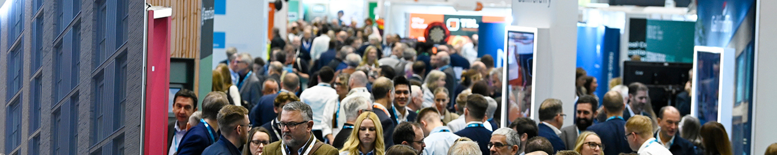 Busy aisle of education sector professionals at Education Estates®