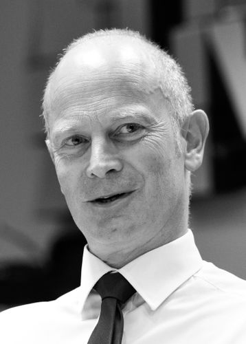 Julian Robinson - London School of Economics and Political Science